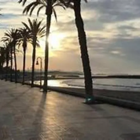 2 Linea De Mar Con Entrada Independiente Apartman *